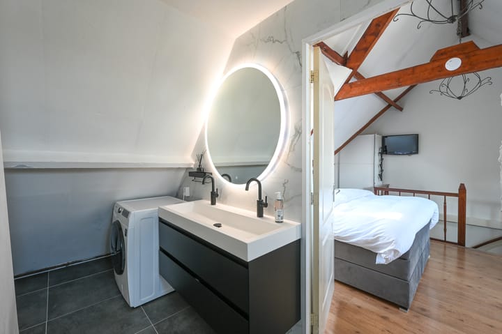 Foto 33 van Zwartewaalsestraat 44-B