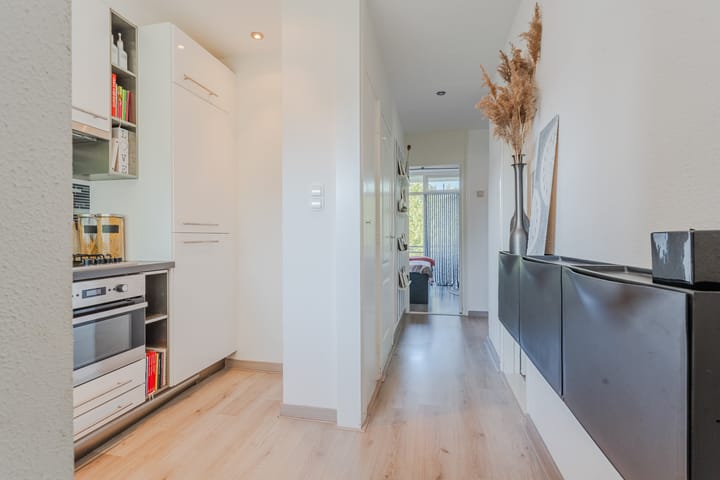 Foto 10 van Staringlaan 264