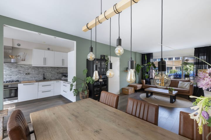 Foto 2 van Dr Eeltje Halbertsmastraat 48