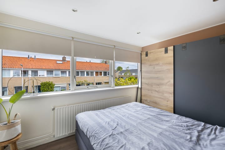 Foto 18 van Dr Eeltje Halbertsmastraat 48