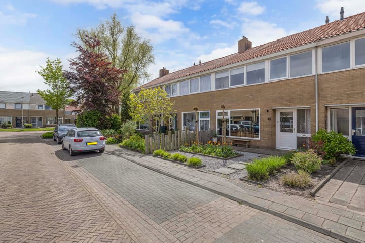 Foto 37 van Dr Eeltje Halbertsmastraat 48