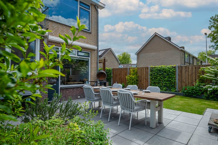 Foto 14 van Frederik Hendrikstraat 15