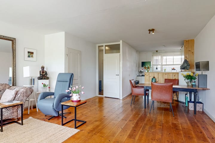 Foto 5 van Ligusterbes 14