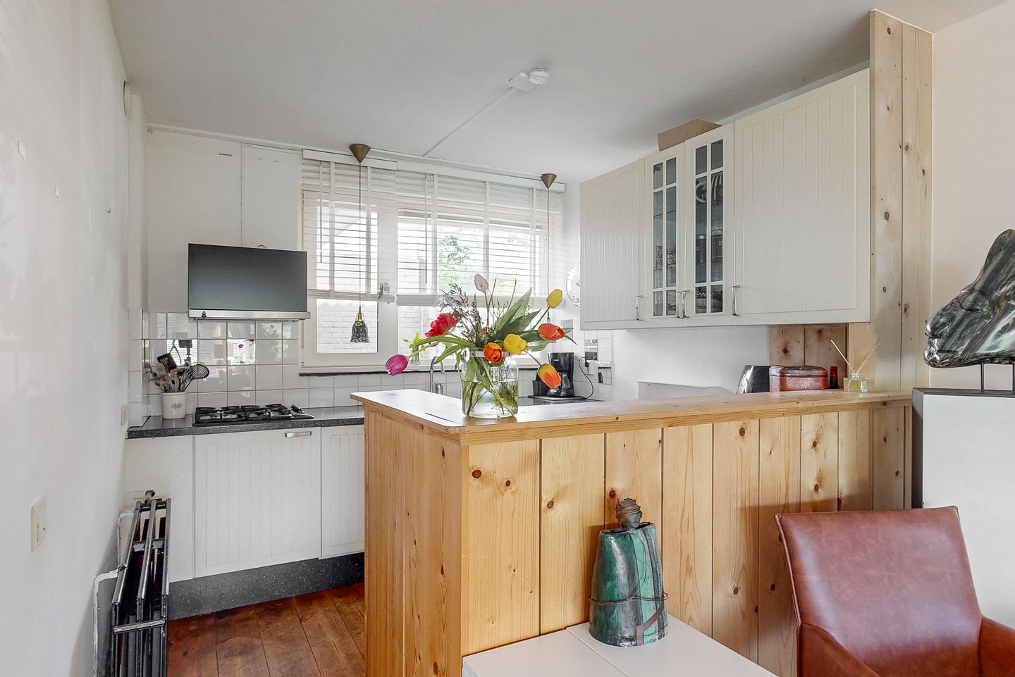 Foto 10 van Ligusterbes 14