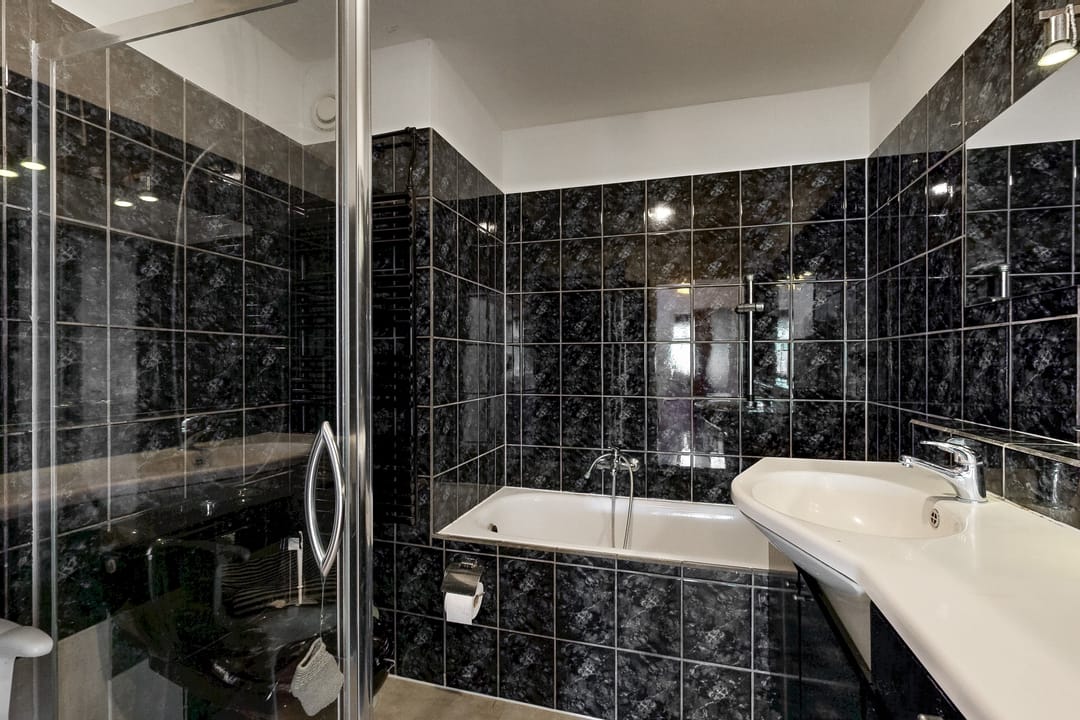 Foto 16 van Ligusterbes 14