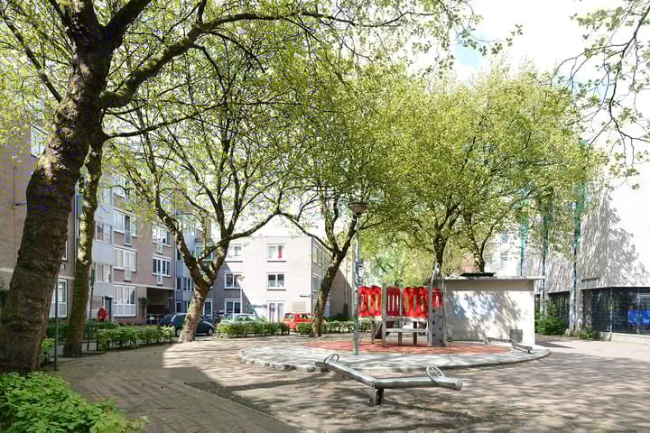 Foto 19 van Van der Duijnstraat 37