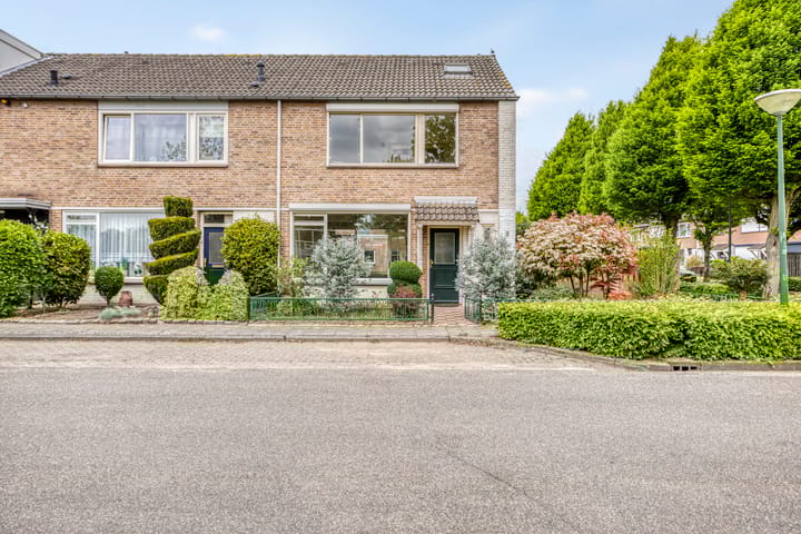 Photo 1 of van Diemenstraat 16