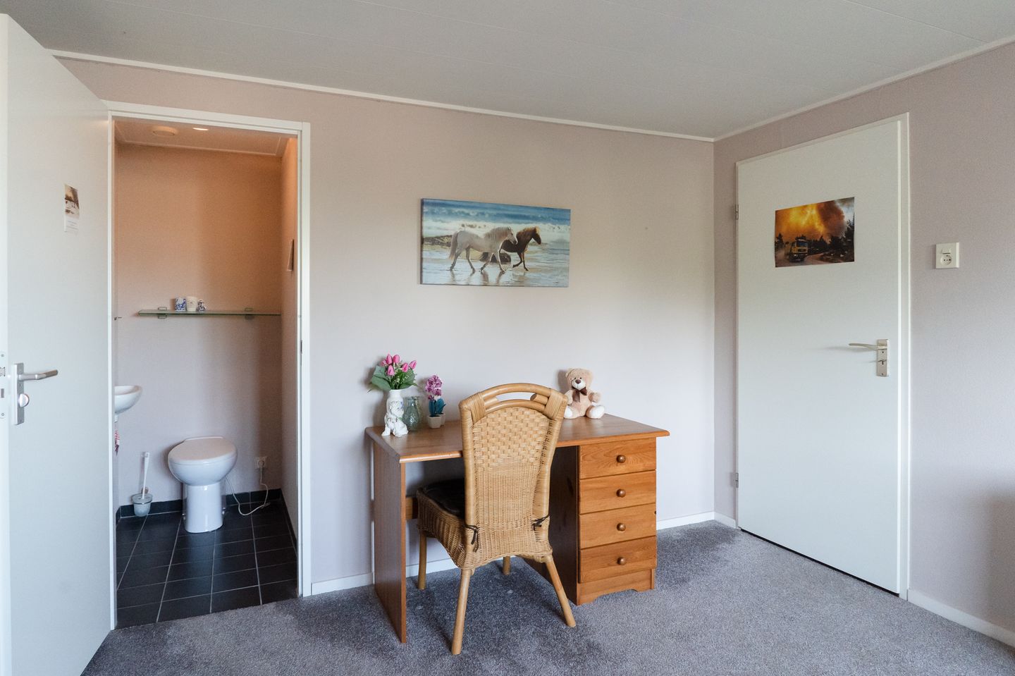 Foto 35 van Schoutenstraat 64-01