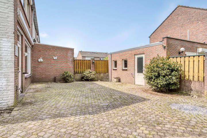 Photo 25 of van Diemenstraat 16