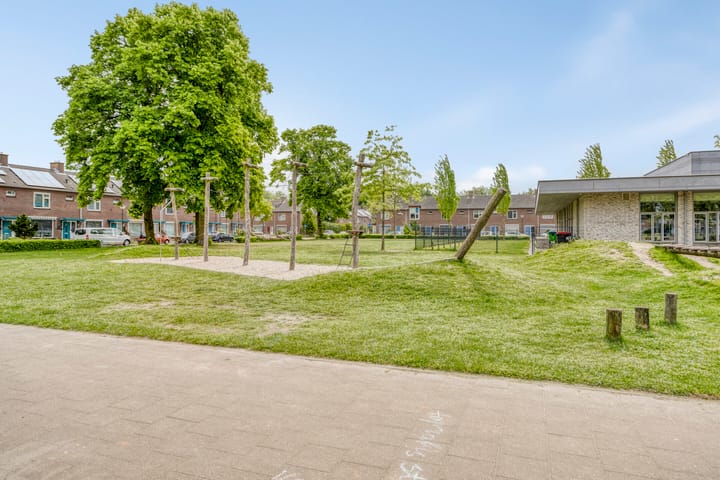 Photo 35 of van Diemenstraat 16