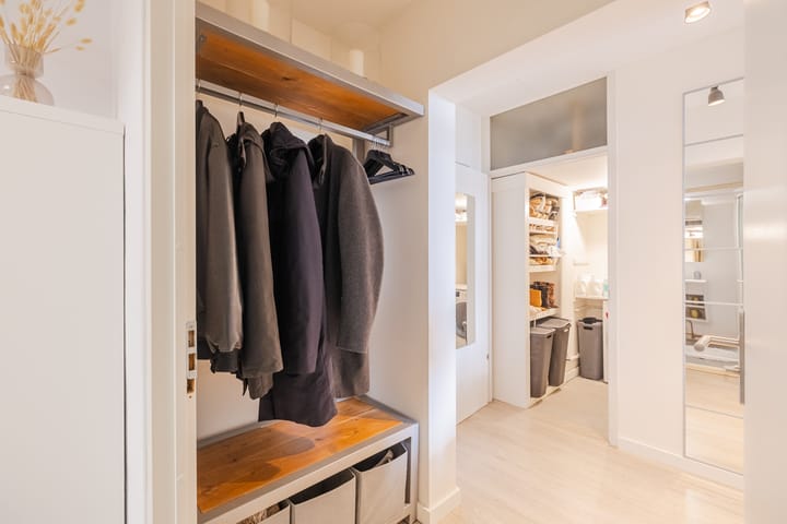 Photo 18 of Jennerstraat 156