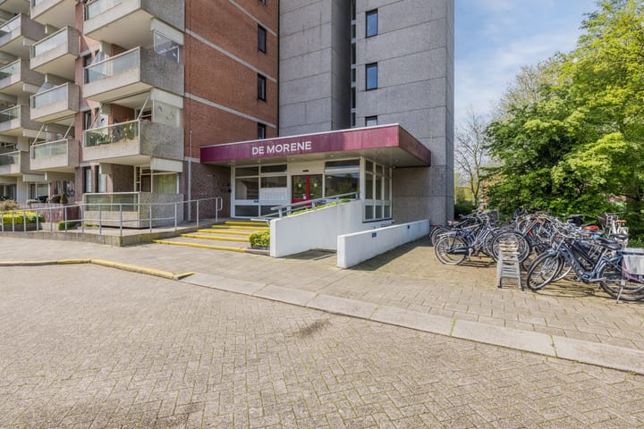 Photo 37 of Jennerstraat 156