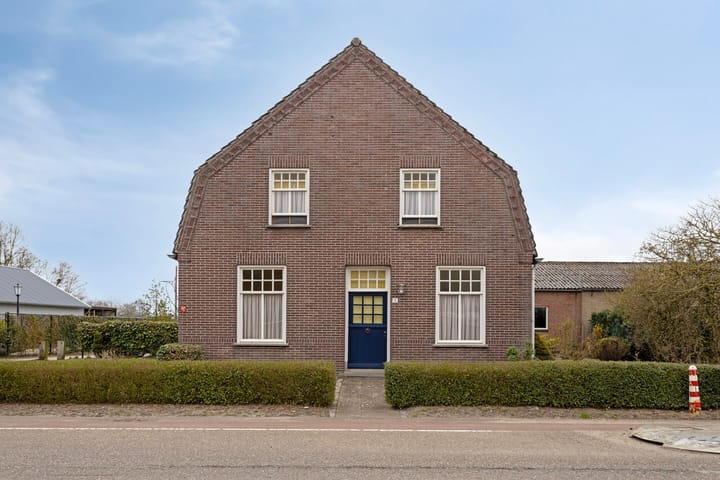 Photo 3 of Heusdenseweg 15