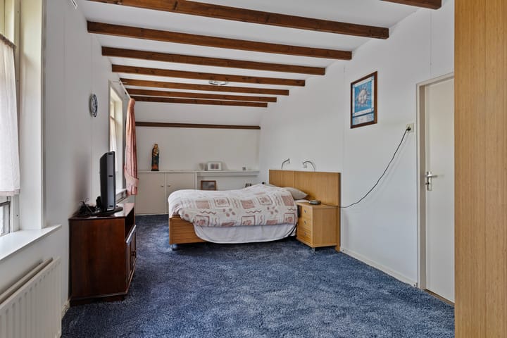 Photo 19 of Heusdenseweg 15