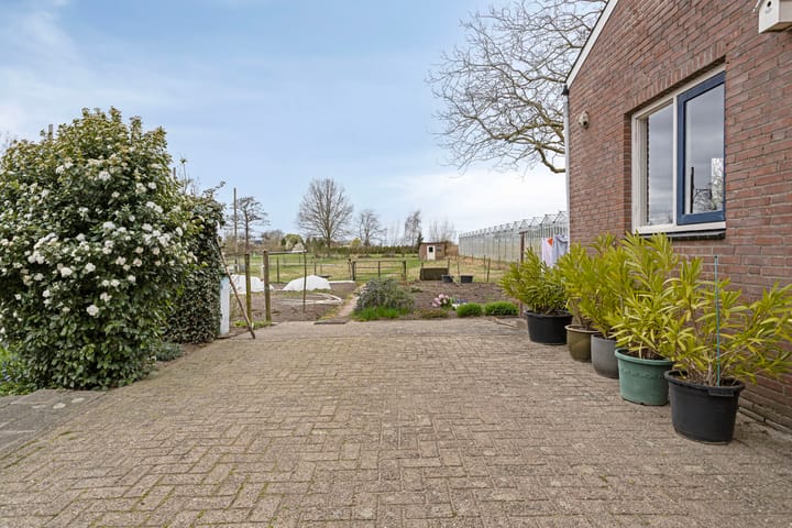 Photo 26 of Heusdenseweg 15