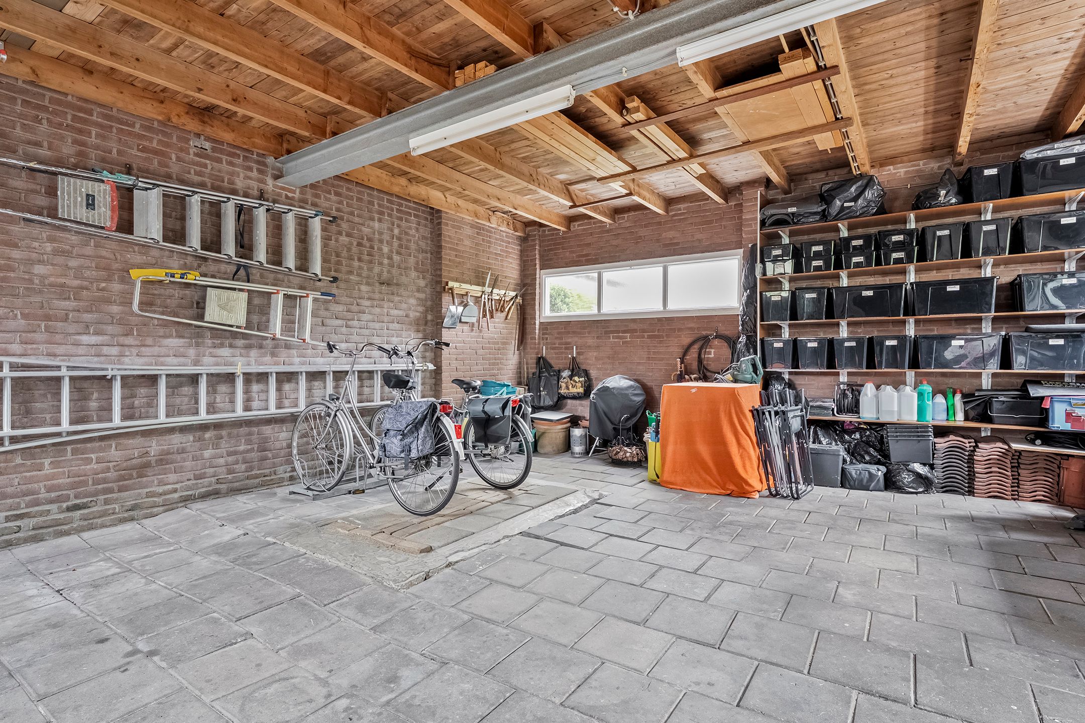 Photo 36 of Oranjelaan 3