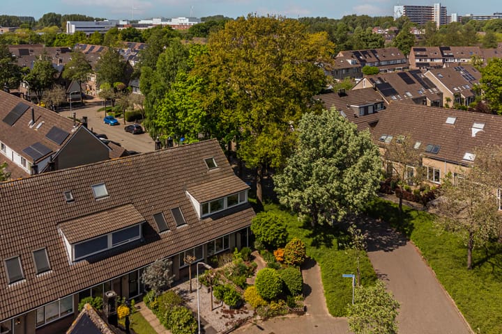 Foto 34 van Karssenstraat 2