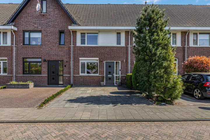 De Veldse Eng 8