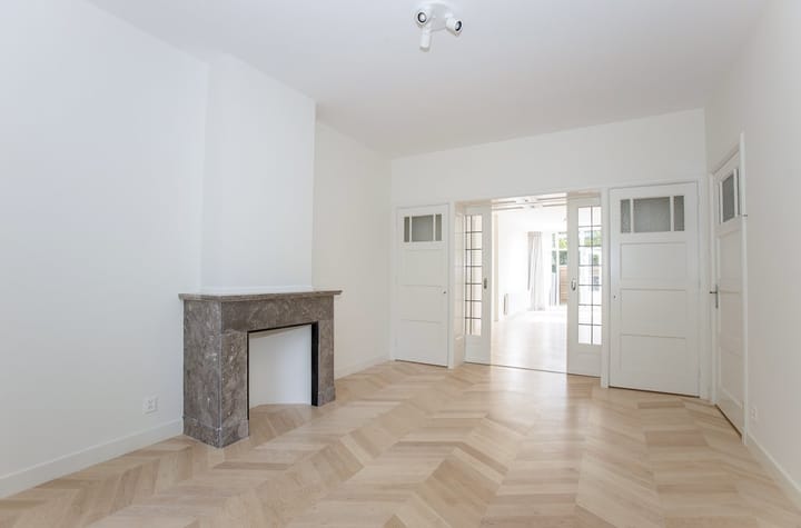 Foto 7 van Van Zuylen van Nijeveltstraat 192