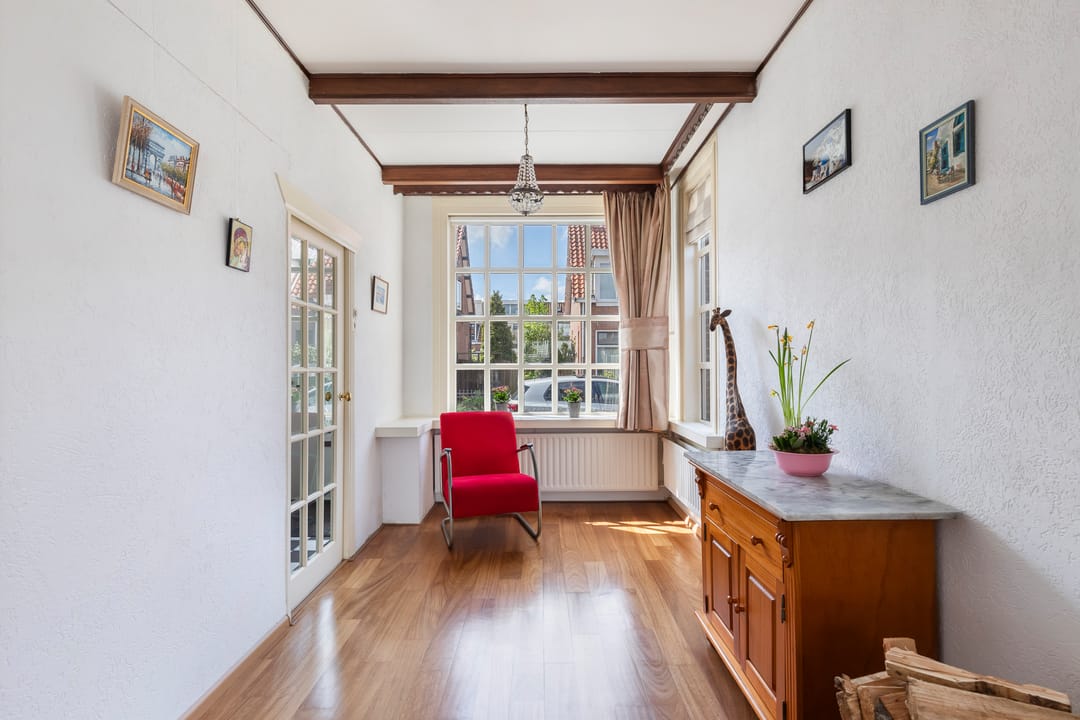 Photo 13 of Leliestraat 25