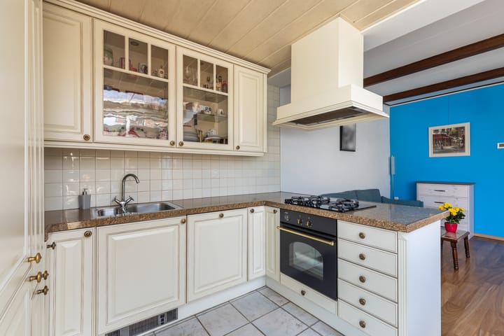 Foto 18 van Leliestraat 25