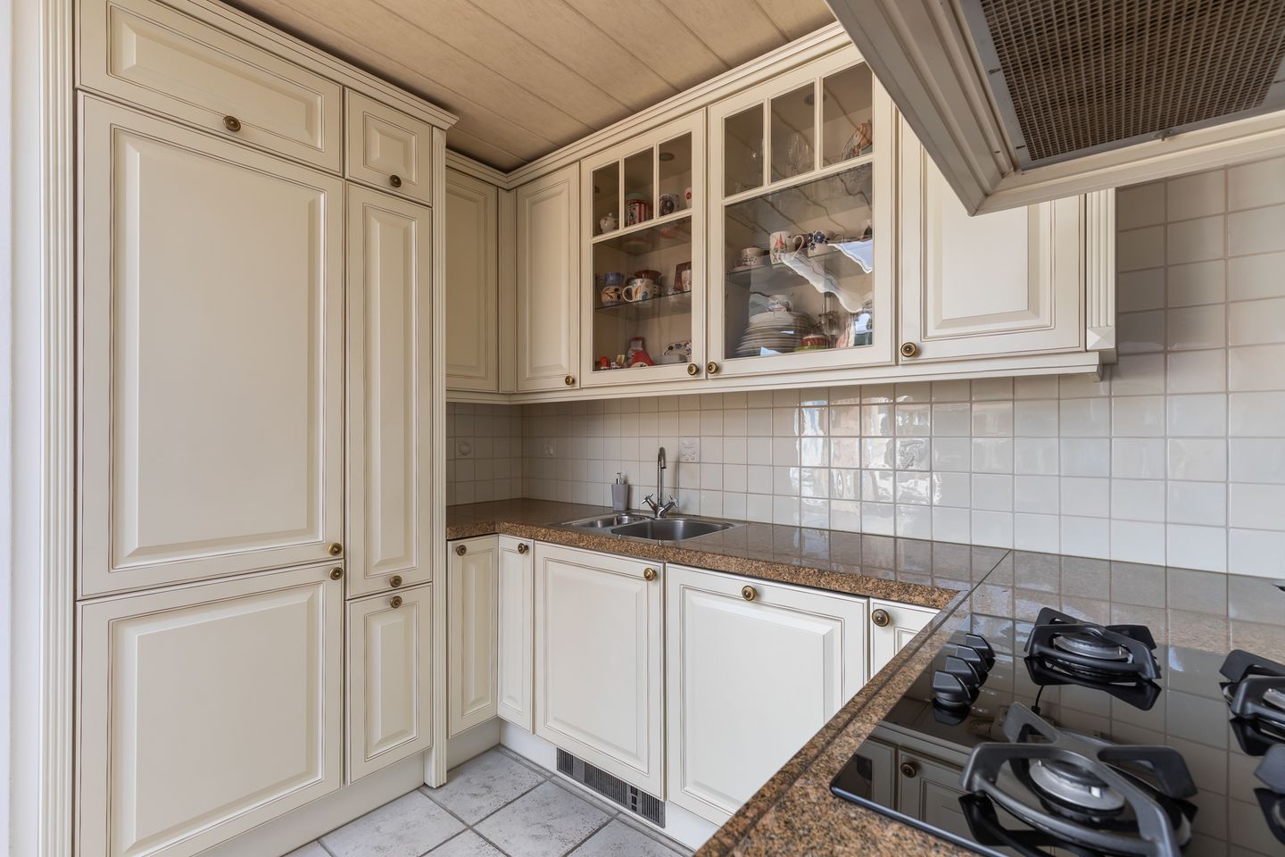 Photo 20 of Leliestraat 25