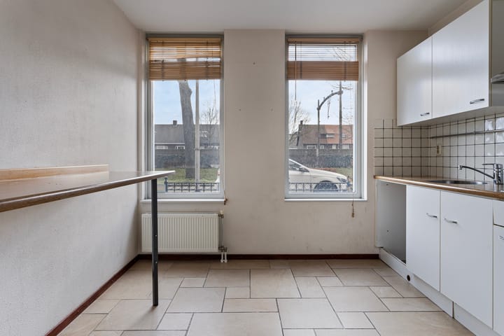 Foto 16 van Deken van der Hagenstraat 31