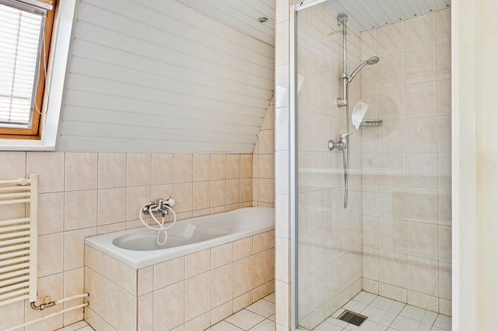 Foto 16 van Emmastraat 5