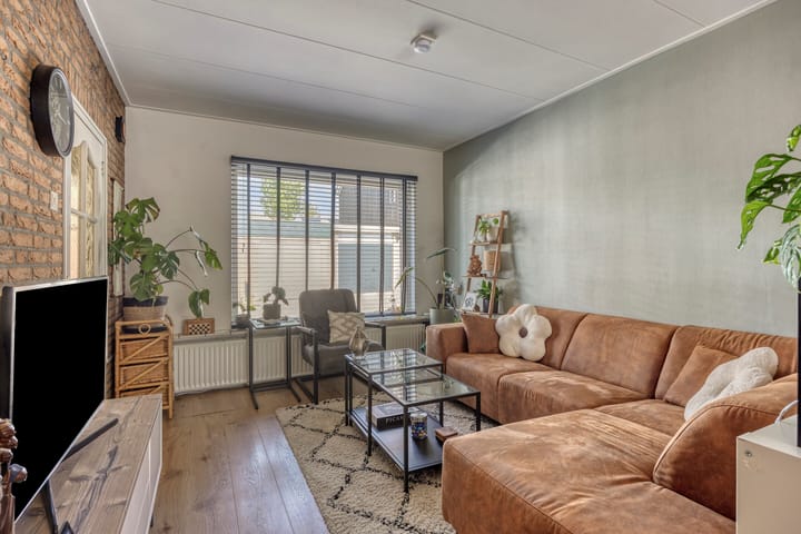 Foto 2 van Esstraat 4