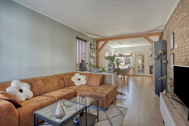 Foto 10 van Esstraat 4