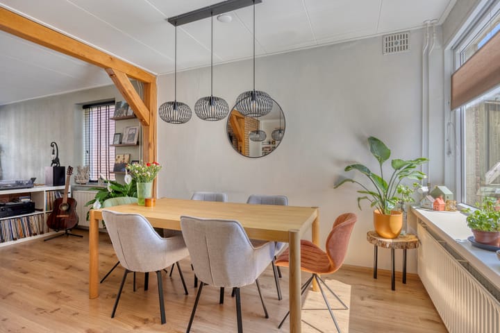 Foto 13 van Esstraat 4