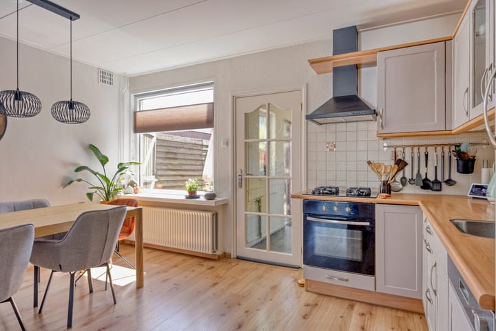 Foto 17 van Esstraat 4