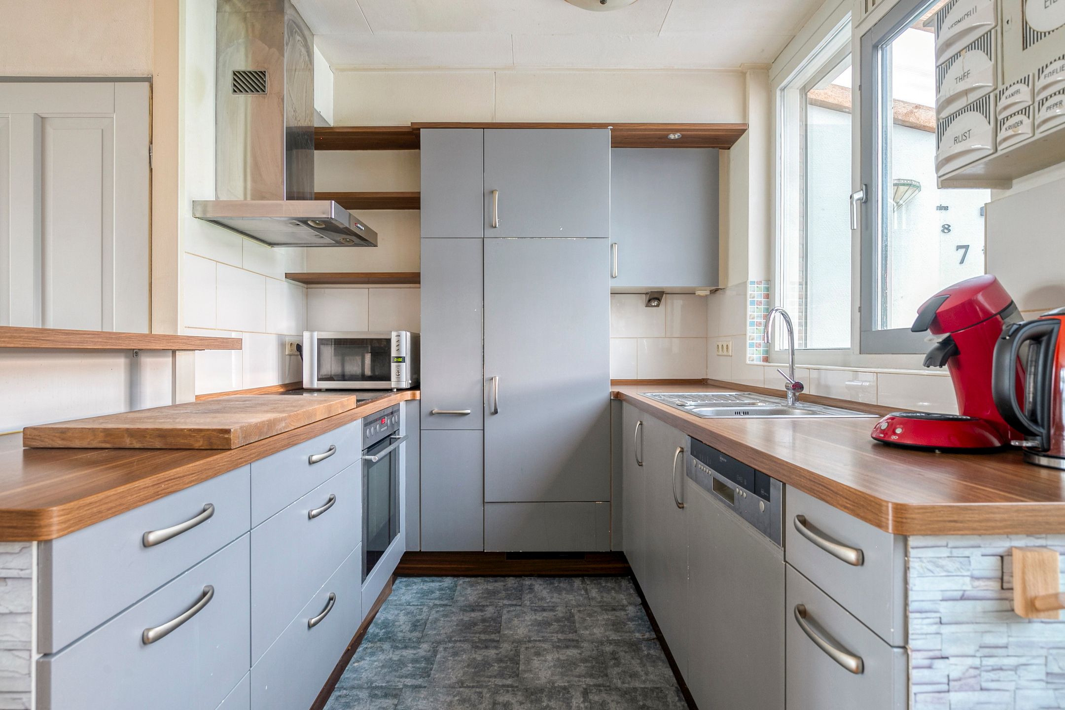 Photo 15 of Fluwijnstraat 25