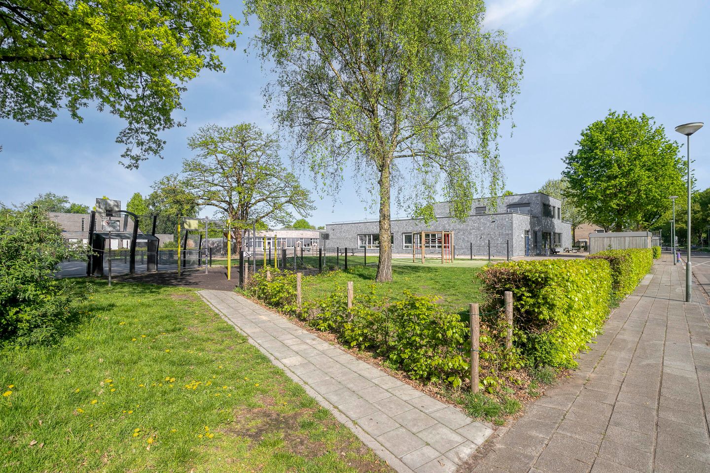 Photo 35 of Fluwijnstraat 25