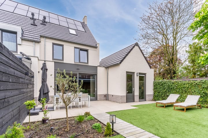 Foto 50 van Kappost 16