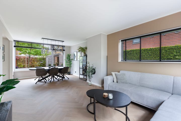 Photo 9 of Ooievaarslaan 30