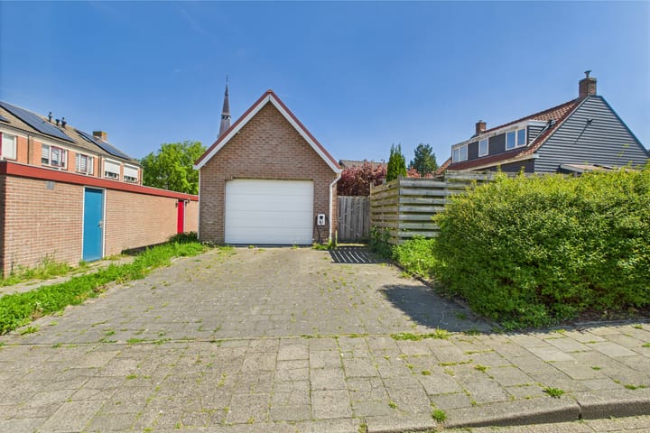 Photo 5 of Plevierstraat 31