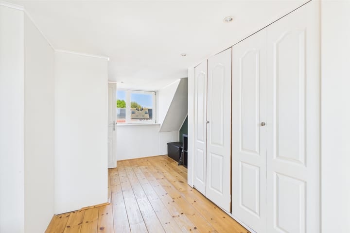 Photo 18 of Plevierstraat 31