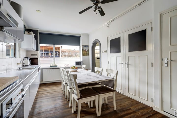 Photo 10 of Westeinde 28