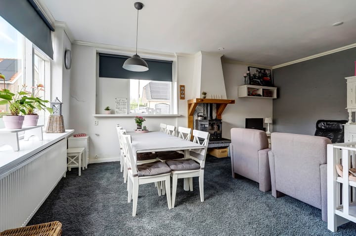 Photo 15 of Westeinde 28