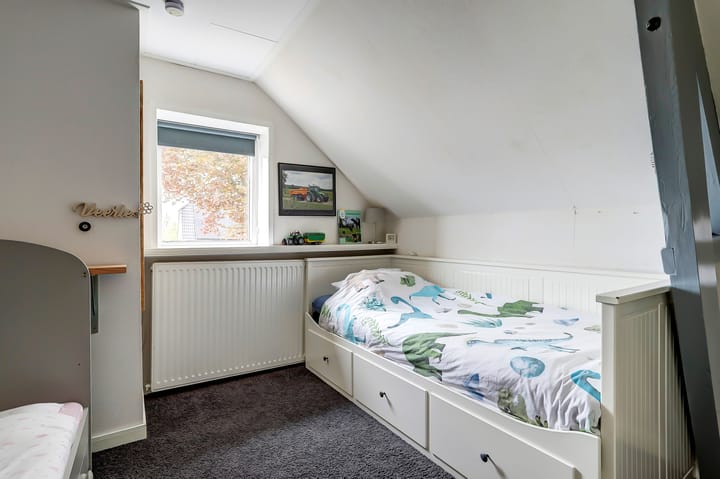 Photo 24 of Westeinde 28