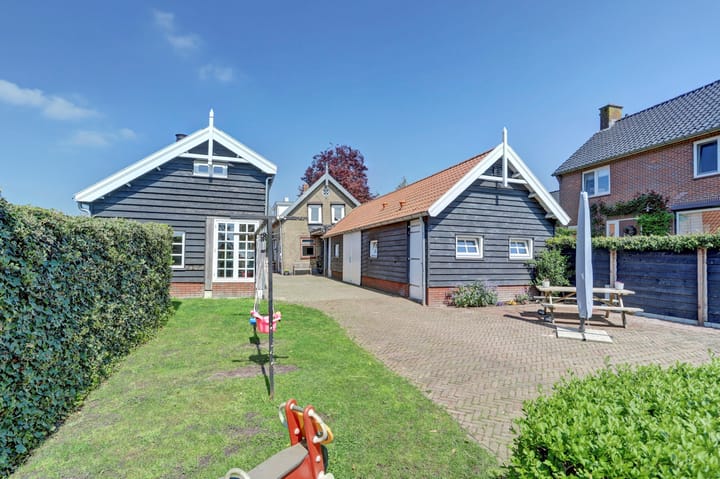 Photo 38 of Westeinde 28