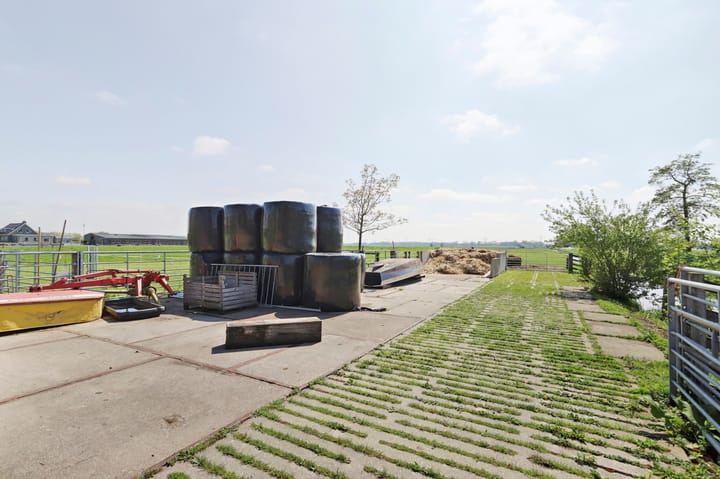 Photo 49 of Westeinde 28