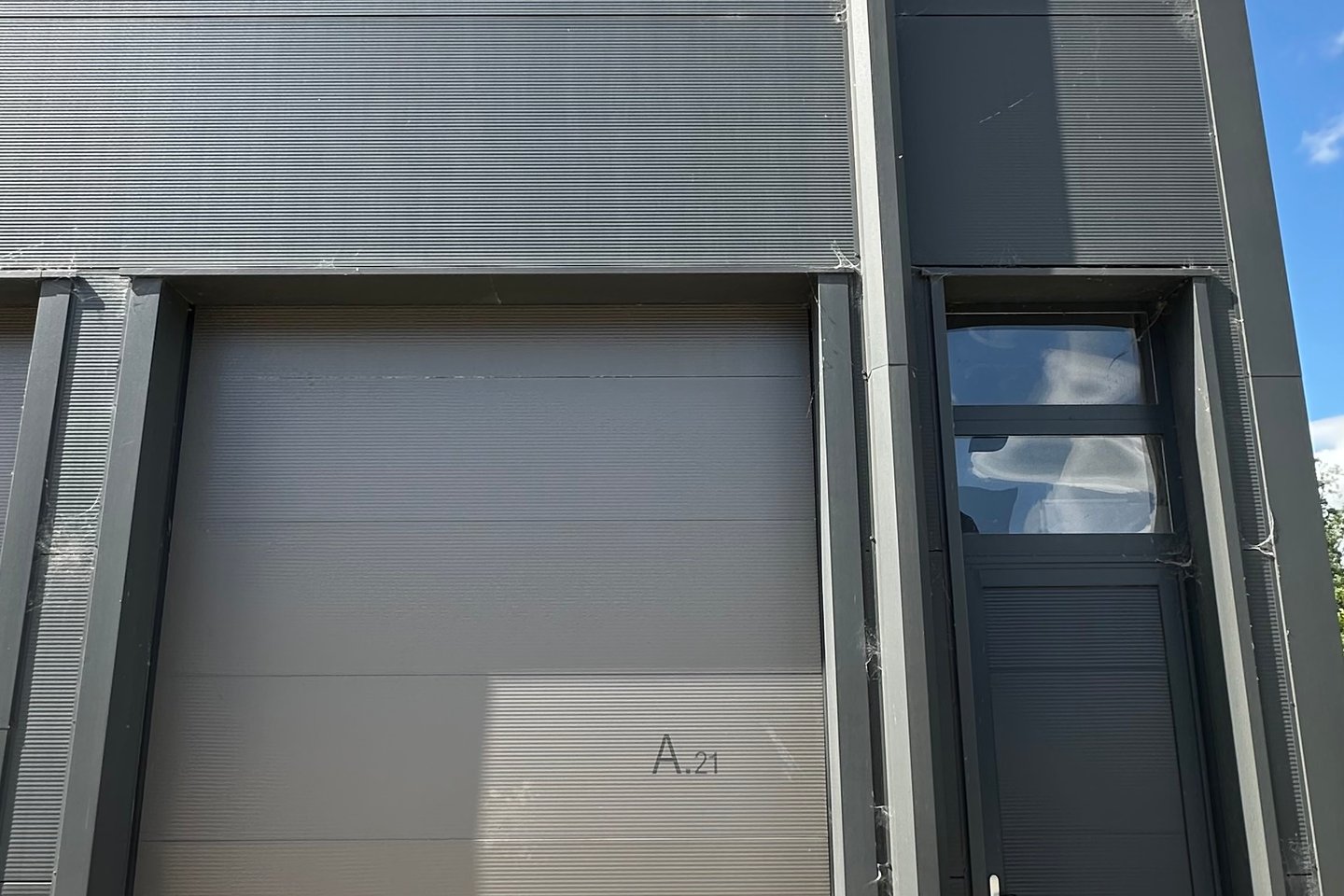 View photo 3 of Aalsmeerderweg 47
