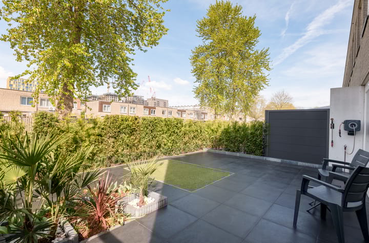 Photo 8 of Eliza van Calcarstraat 13