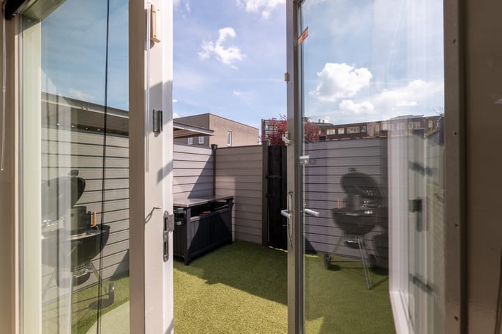 Photo 15 of Eliza van Calcarstraat 13