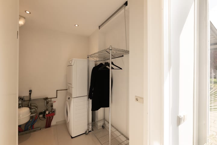 Photo 17 of Eliza van Calcarstraat 13