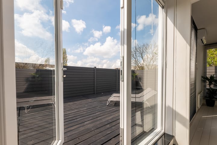 Photo 29 of Eliza van Calcarstraat 13