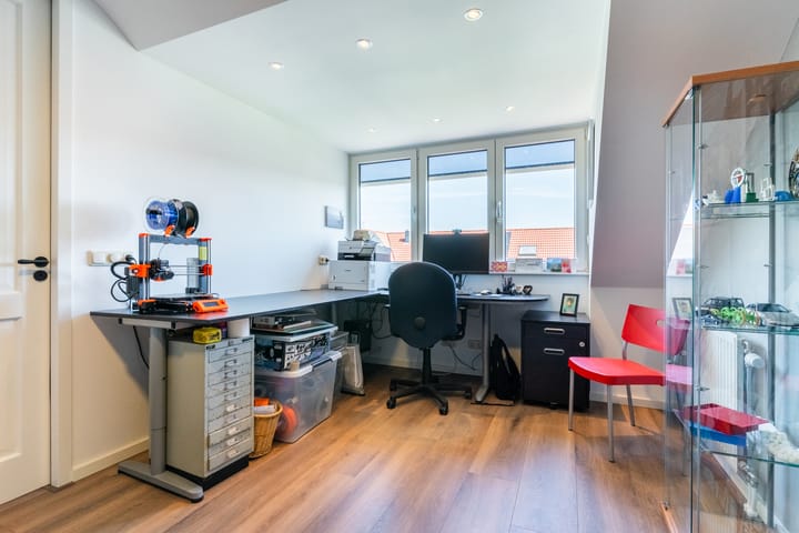 Photo 39 of Buizerd 98