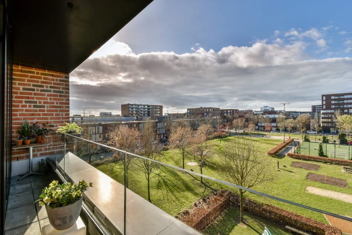 Foto 8 van Erich Salomonstraat 154